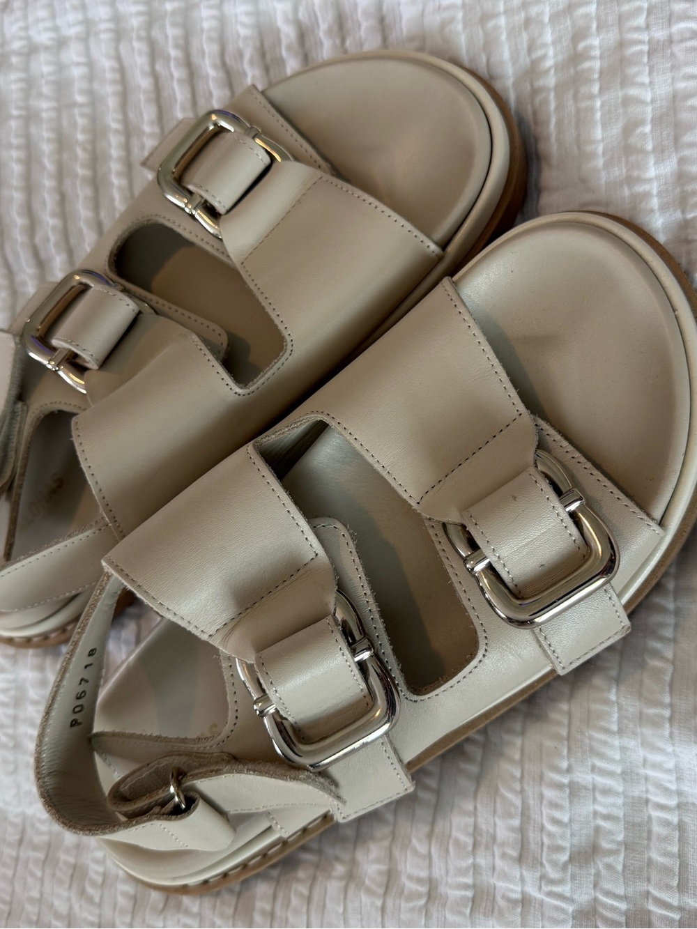 ALOHAS Cream Leather Double-Buckle Sandals - Picture 2 of 11